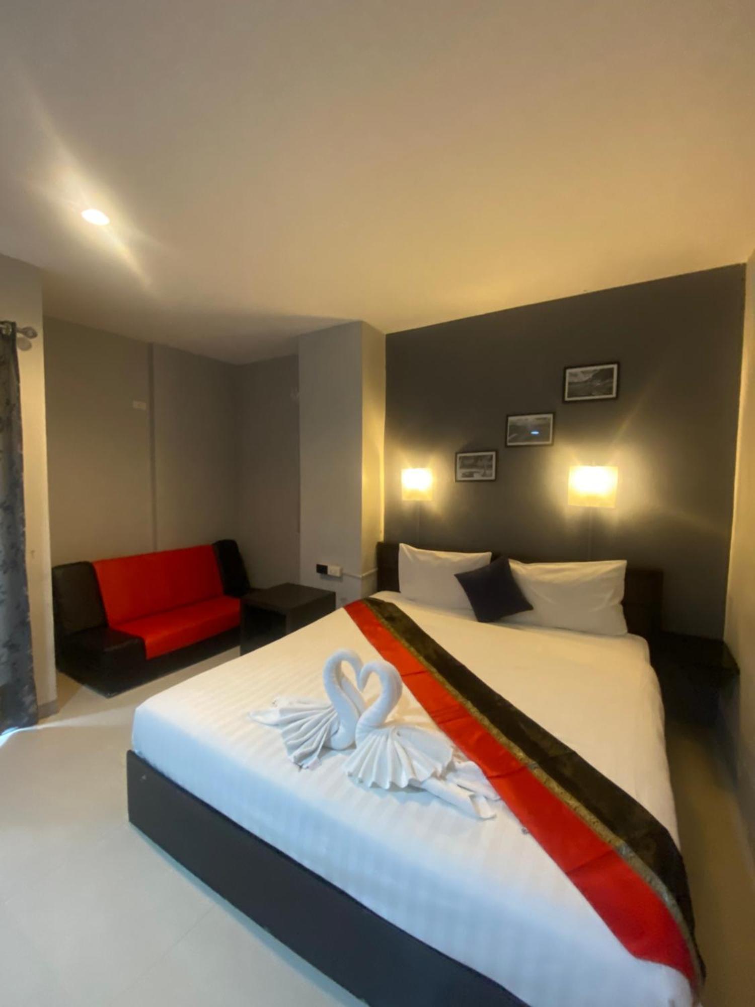 Holiday Home Patong Exterior foto